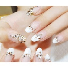 Must Have Item 네일디자인 추천 상품 TOP 9