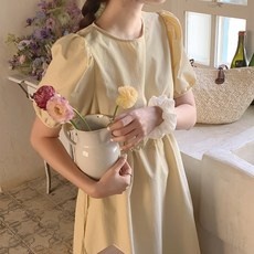 세일할 때 구매했어요, 만족해요. 바스락원피스 인기 제품 상위 9